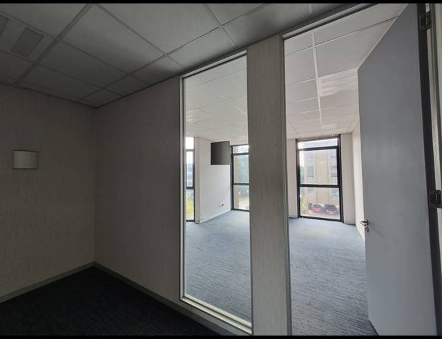 487M² OFFICE TO LET IN ROSEBANK